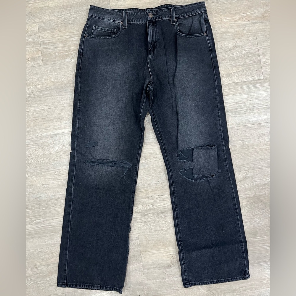Fashion nova jeans with rips